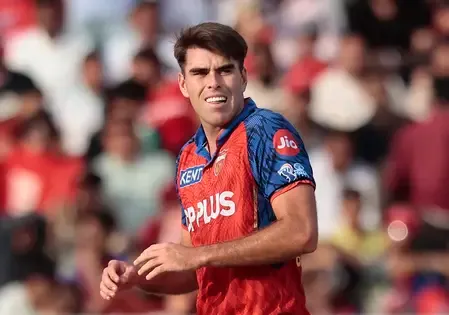 IPL 2026: Xavier Bartlett Praises Iyer's Incredible Catch, Highlights PBKS Focus on Strengths
