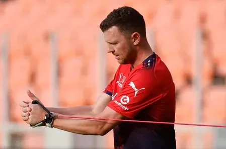 IPL 2026 Final: Bhuvi-Hazlewood must break Gill-Sudharsan stand to split open title clash