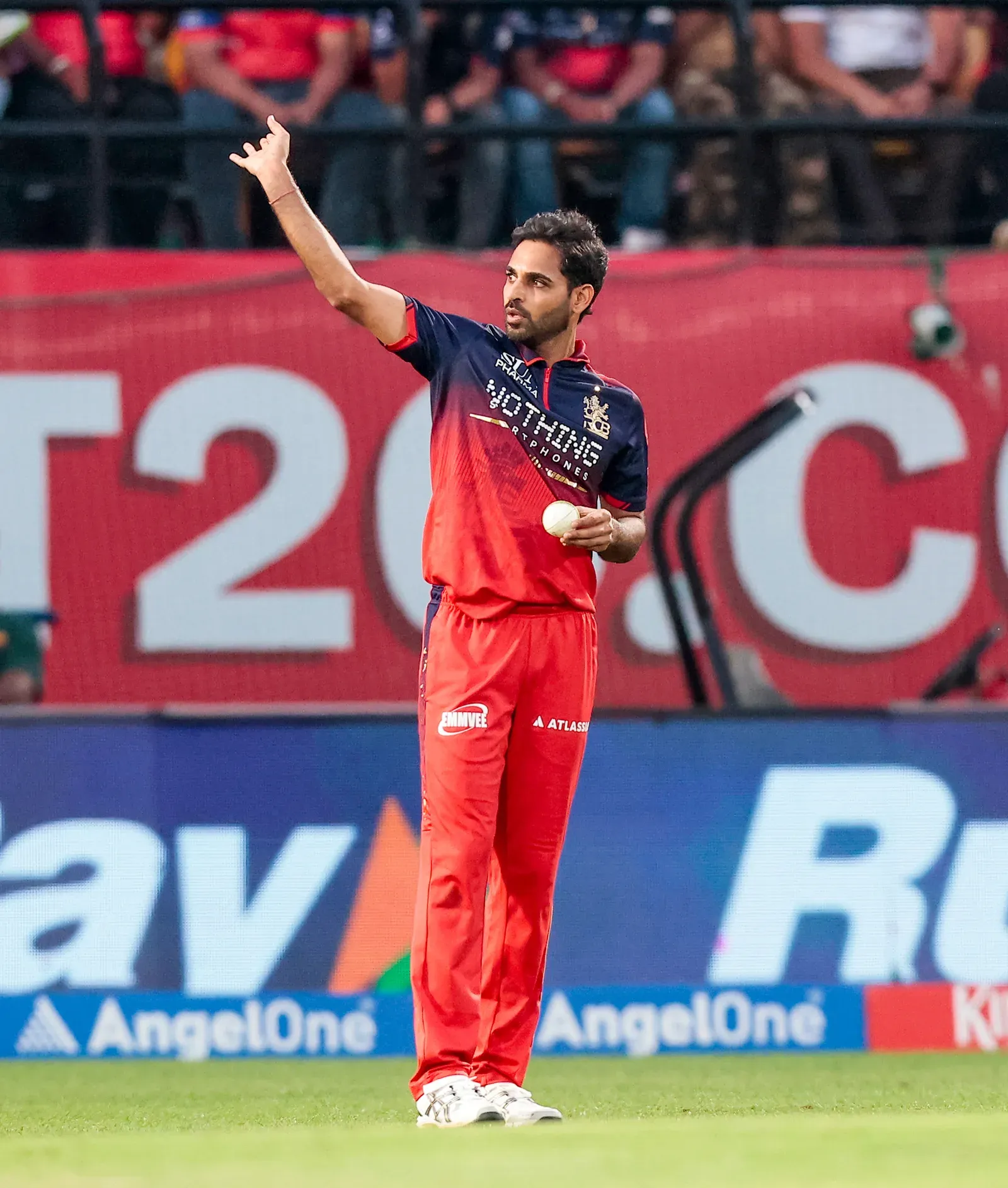 Bhuvneshwar Kumar can trouble GT's top order in IPL 2026 Qualifier 1: Sanjay Bangar