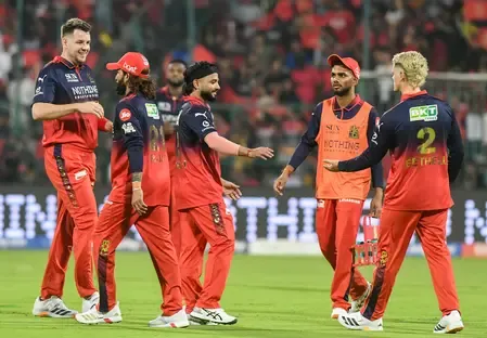 IPL 2026: RCB Dominates CSK with Bhuvneshwar's 3-41 Performance