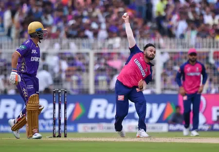 आईपीएल 2026: CSK ने आकाश मधवाल को ₹30 लाख में साइन किया, म्हात्रे की चोट से बड़ा झटका