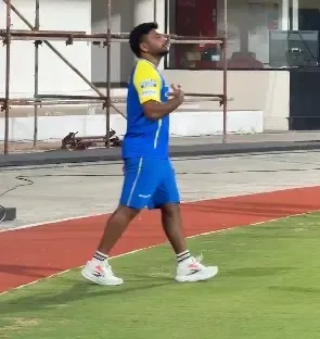 आईपीएल 2026: सीएसके के लिए सैमसन विकेटकीपिंग करेंगे या धोनी, अश्विन की पोस्ट से मिल रहा संकेत 