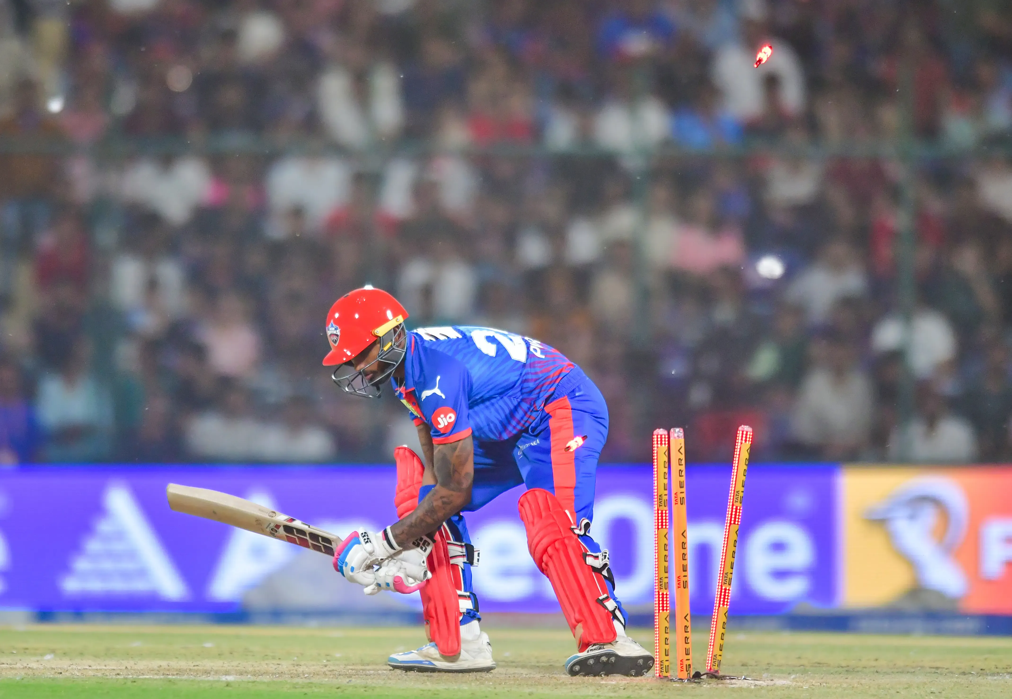 आईपीएल 2026: अरुण जेटली स्टेडियम में दिल्ली कैपिटल्स 75 रन पर ढेर, आरसीबी के खिलाफ करारी हार