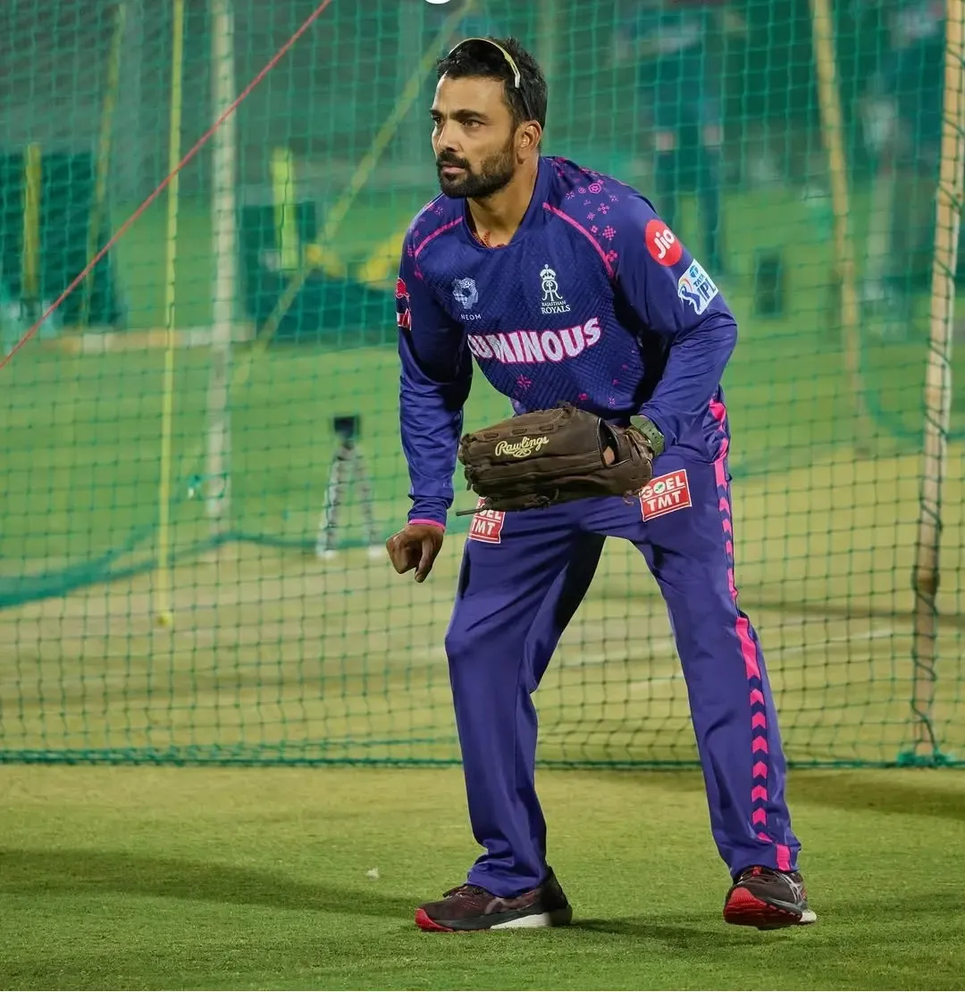 Is Dishant Yagnik the New Fielding Coach for Kolkata Knight Riders in IPL 2026?