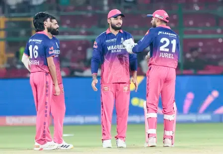 IPL 2026: Dropped Catches Sink RR as SRH Chase Down 228
