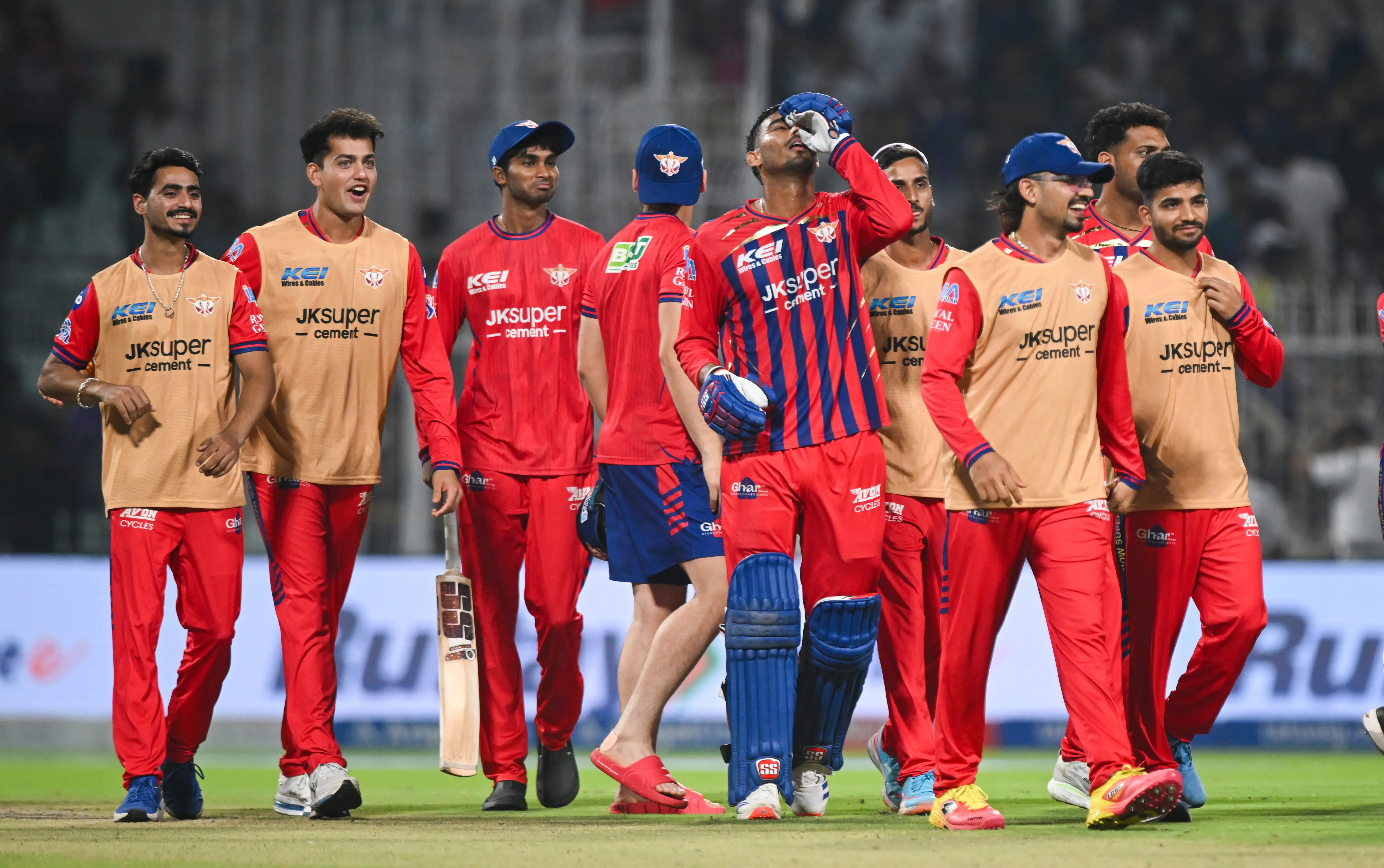 IPL 2026: Gujarat Titans Choose to Bowl First Against Lucknow Super Giants