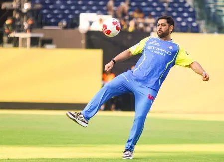 IPL 2026: Harbhajan urges Dhoni to play CSK's final Chennai home game
