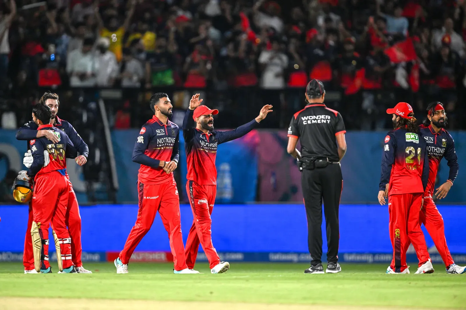आईपीएल 2026: आरसीबी ने गुजरात को 92 रन से रौंदा, लगातार दूसरी बार फाइनल में, 254/5 का विशाल स्कोर