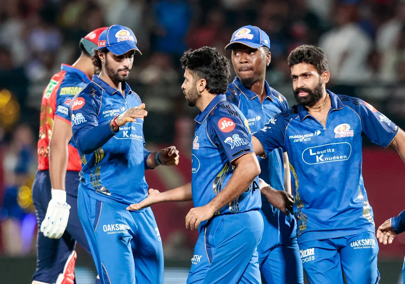 Shardul Thakur's 4-39 restricts Punjab Kings to 200/8 in IPL 2026