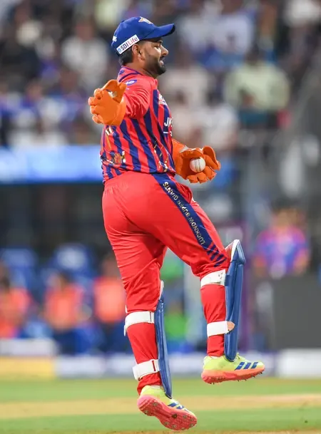 आईपीएल 2026: एलएसजी की मुंबई से हार के बाद संजय बांगड़ ने ऋषभ पंत की नेतृत्व क्षमता पर उठाए सवाल