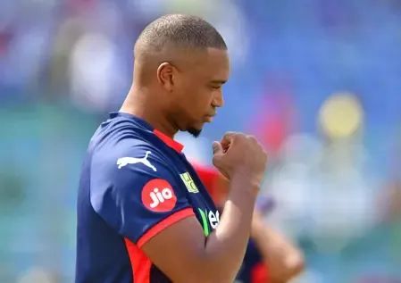 Lungi Ngidi Discharged, Back at DC Hotel After Head Injury Scare
