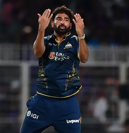 Mohammed Siraj takes 200th T20 wicket as KKR post 247/2 vs Gujarat Titans