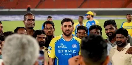 IPL 2026: MS Dhoni Captivates Fans with Heartwarming Gesture