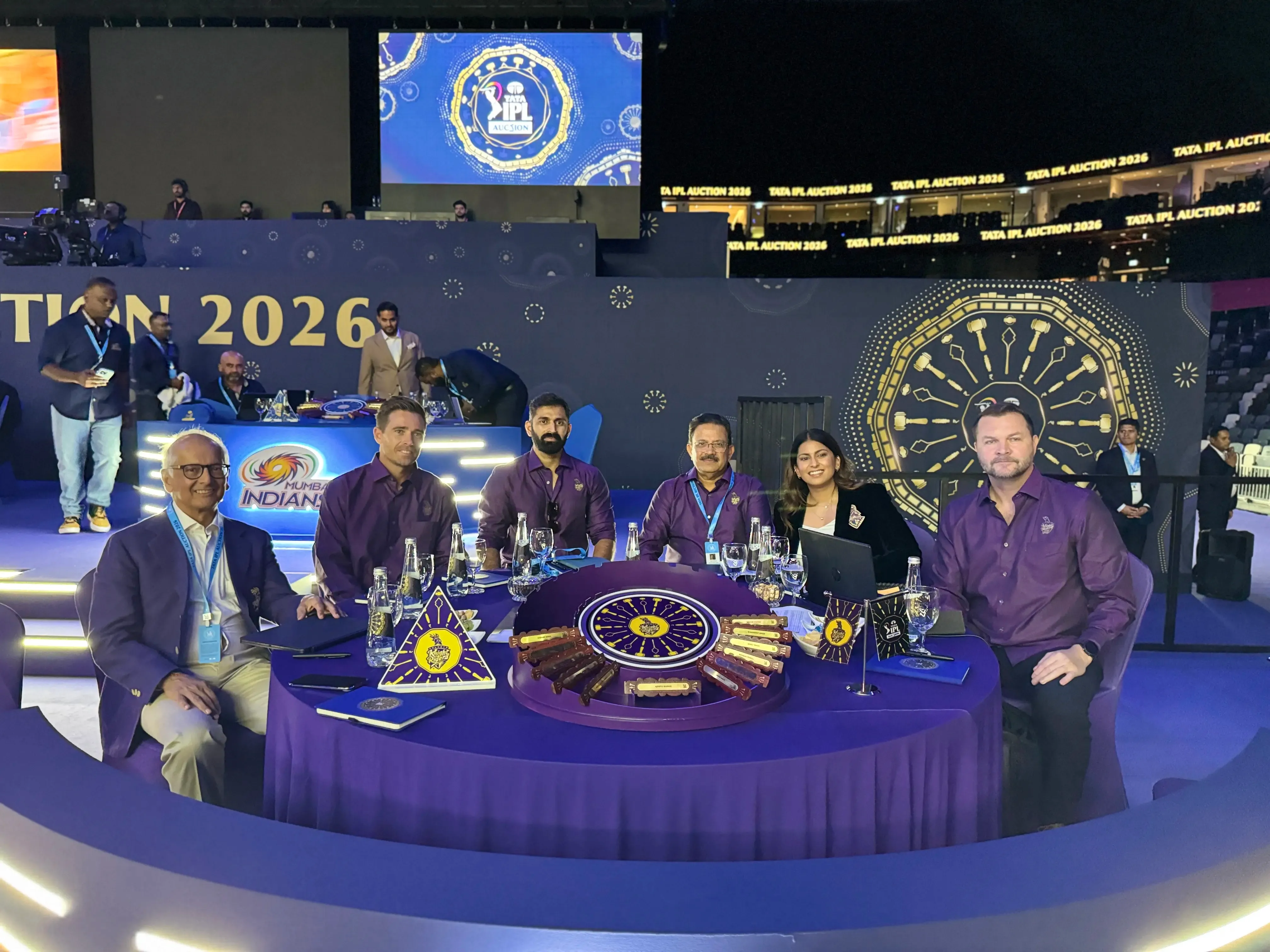 क्या आईपीएल 2026 नीलामी में केकेआर ने सबसे ज्यादा रकम लुटाई, जबकि मुंबई इंडियंस ने सिर्फ 2.20 करोड़ खर्च किए?