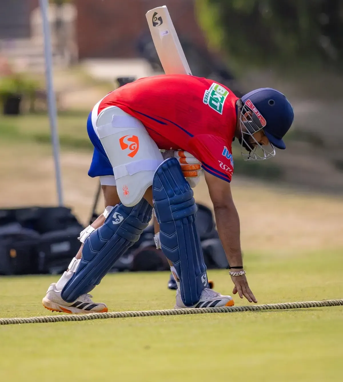 IPL 2026: Du Plessis Highlights Pressure on Skipper Pant