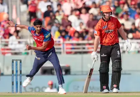 IPL 2026: Finch Praises PBKS' Success Despite Arshdeep's Power Play Struggles