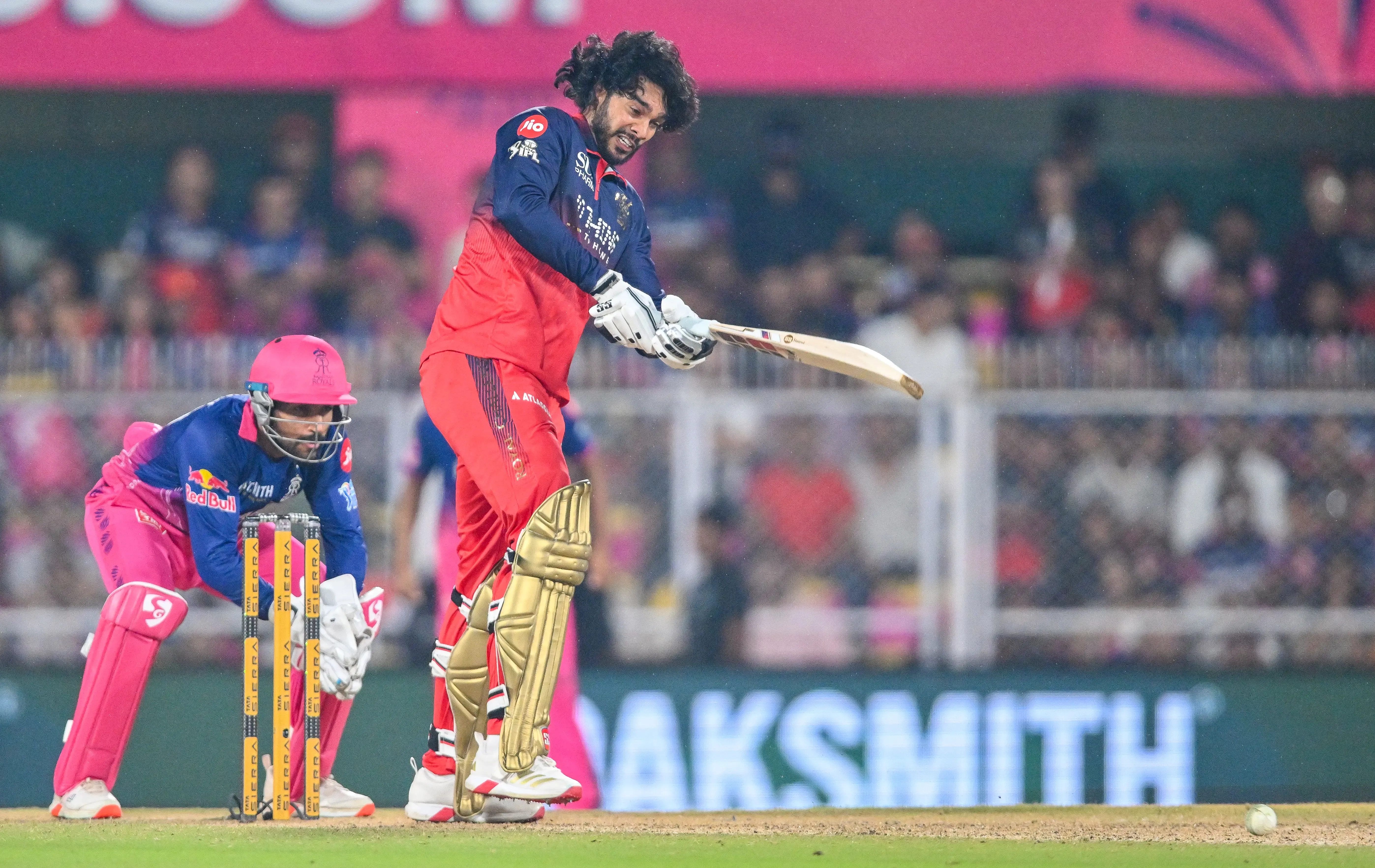 IPL 2026: Venkatesh Iyer Highlights the Unique Atmosphere at RCB with Kohli's Presence
