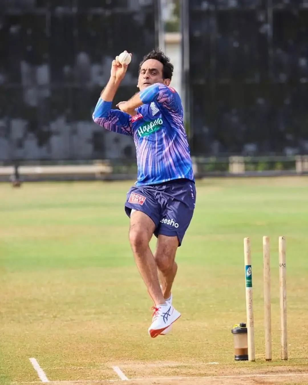 आईपीएल 2026: राजस्थान रॉयल्स के मैनेजर रोमी भिंडर ने डगआउट में किया फोन का उपयोग, बीसीसीआई ने शुरू की जांच