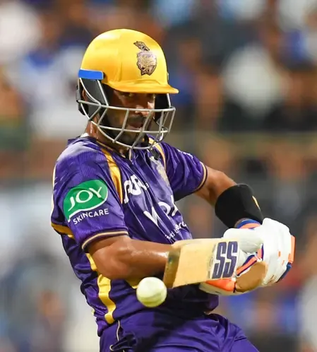 Sehwag Urges Players to Remain Silent Amid IPL 2026 Tension