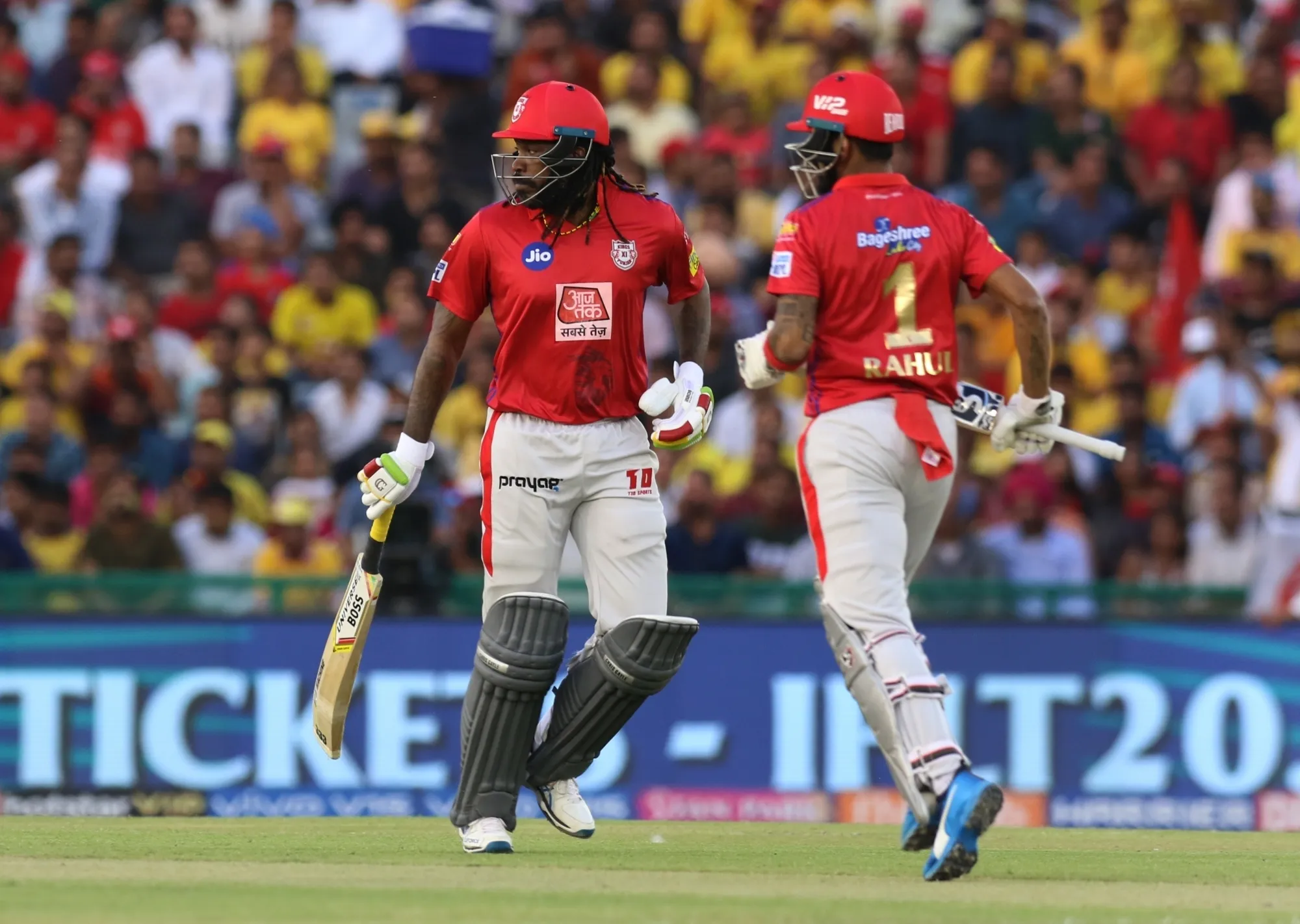 आईपीएल में एक पारी में सर्वाधिक छक्के लगाने वाले महान बल्लेबाज