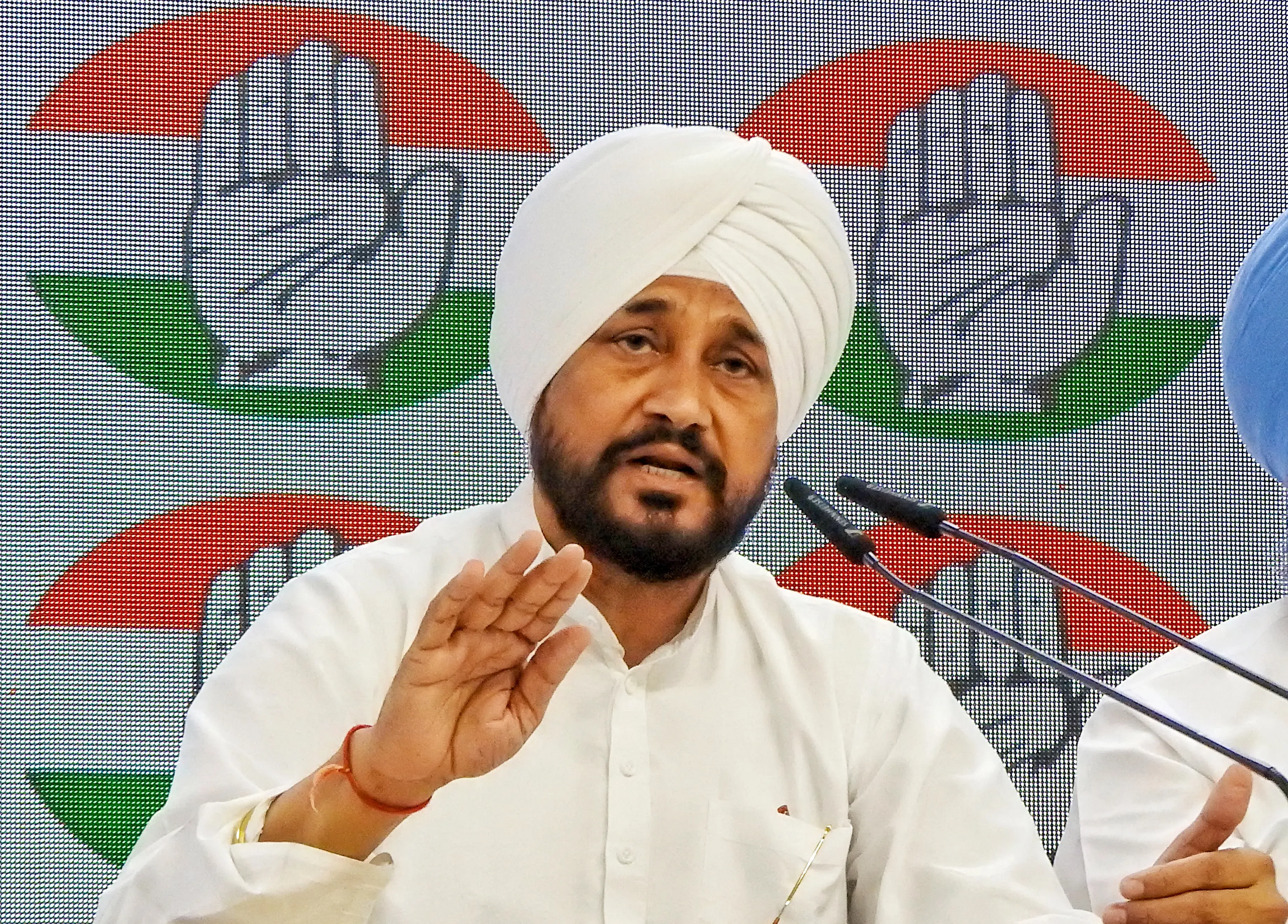 क्या आईपीएस वाई पूरन कुमार की आत्महत्या बीजेपी और आरएसएस की मनुवादी सोच का परिणाम है?: सांसद चरणजीत सिंह चन्नी