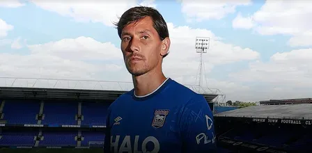 Sasa Lukic joins Ipswich Town from Fulham on deal until 2030