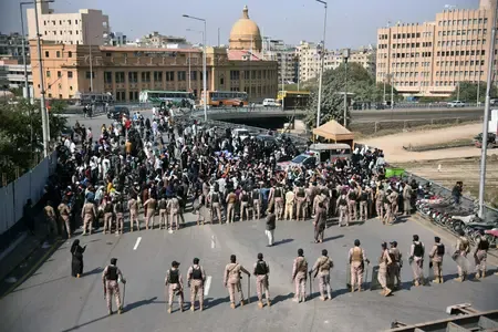 The Iran Conflict: Challenges to Pakistan's Role as a Middle Eastern Security Pillar