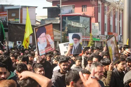 Tensions Rise in Srinagar Amid Ongoing Protests Against US-Israel Actions