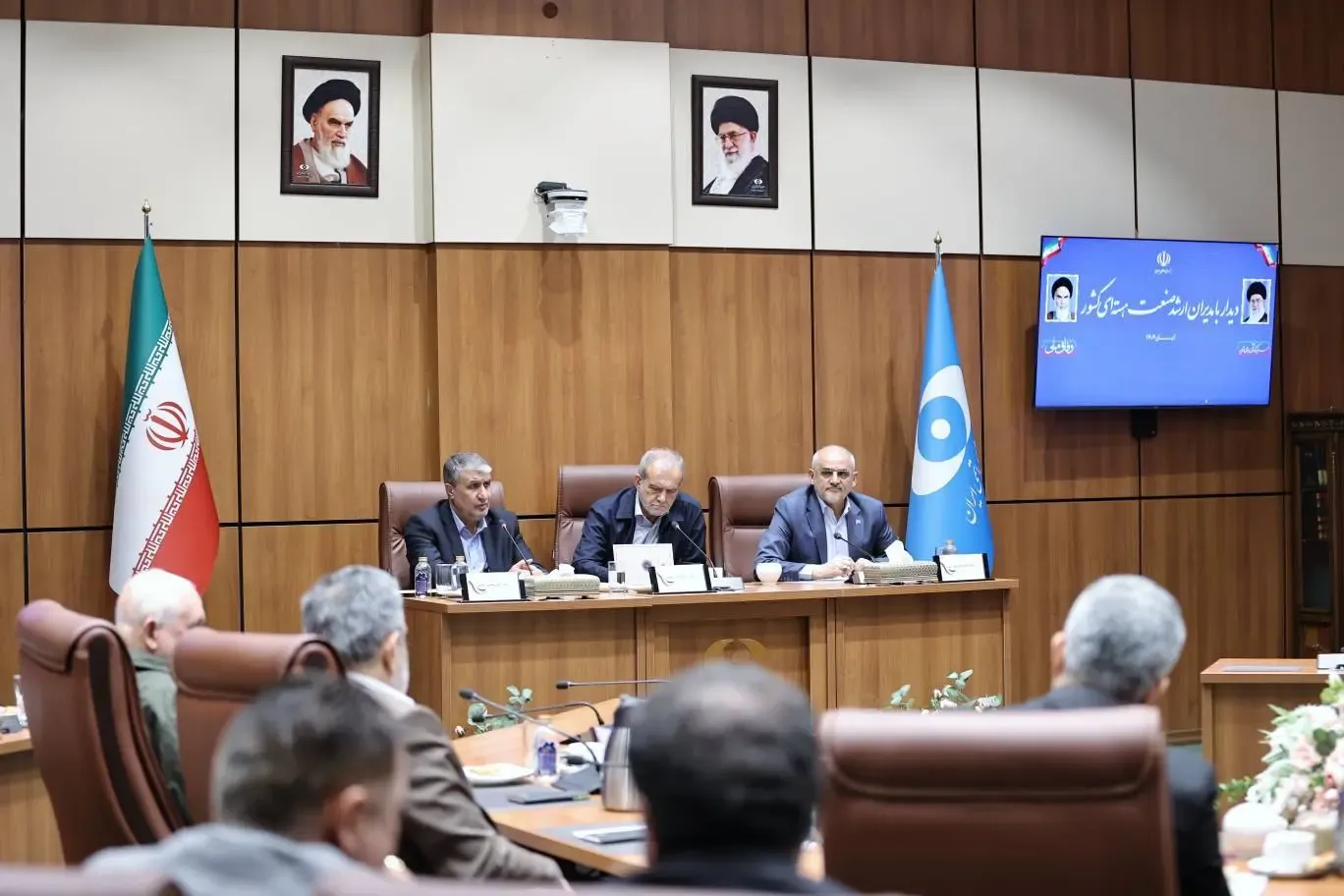 क्या तेहरान अपने परमाणु केंद्रों को 'पूरी ताकत' के साथ फिर बनाएगा?: राष्ट्रपति पेजेशकियन