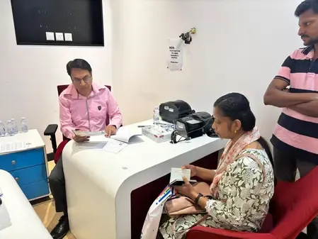 ईरान की ओर से जारी हमले और मिडिल ईस्ट में तनाव के बीच सऊदी अरब में भारतीय दूतावास एक्टिव