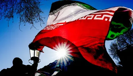 Iran threatens 'offensive and destructive' phase if US strikes continue