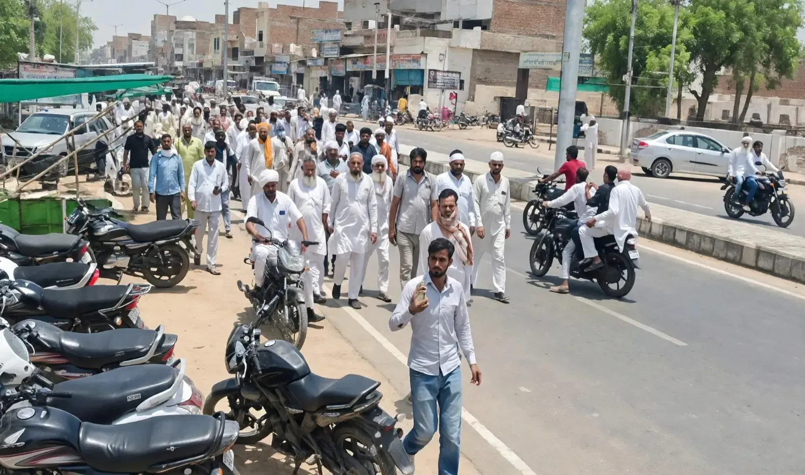 NH-911 blocked as Anupgarh-Gharsana farmers' water stir intensifies