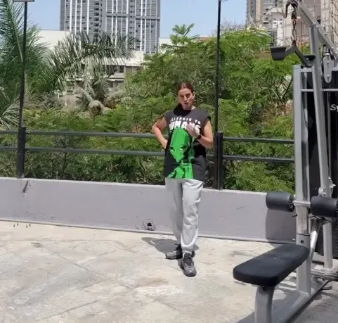 जिम में अक्षरा सिंह का डांस: 'चुम्मा लेला राजा जी' पर बीट पर नियंत्रण पाना है मुश्किल