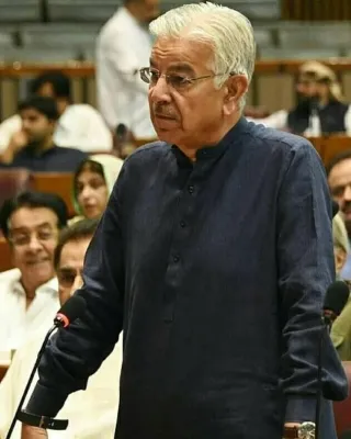 Is Khawaja Asif Navigating Pakistan's Dilemma Between the Eagle and the Dragon?