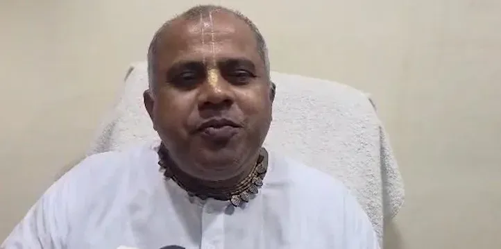 मथुरा इस्कॉन मंदिर में पारंपरिक वेशभूषा अनिवार्य, महिलाओं के लिए साड़ी और पुरुषों के लिए धोती-कुर्ता