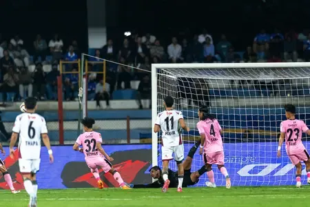 Bengaluru FC Stuns Mohun Bagan with Goalless Draw in ISL 2025-26