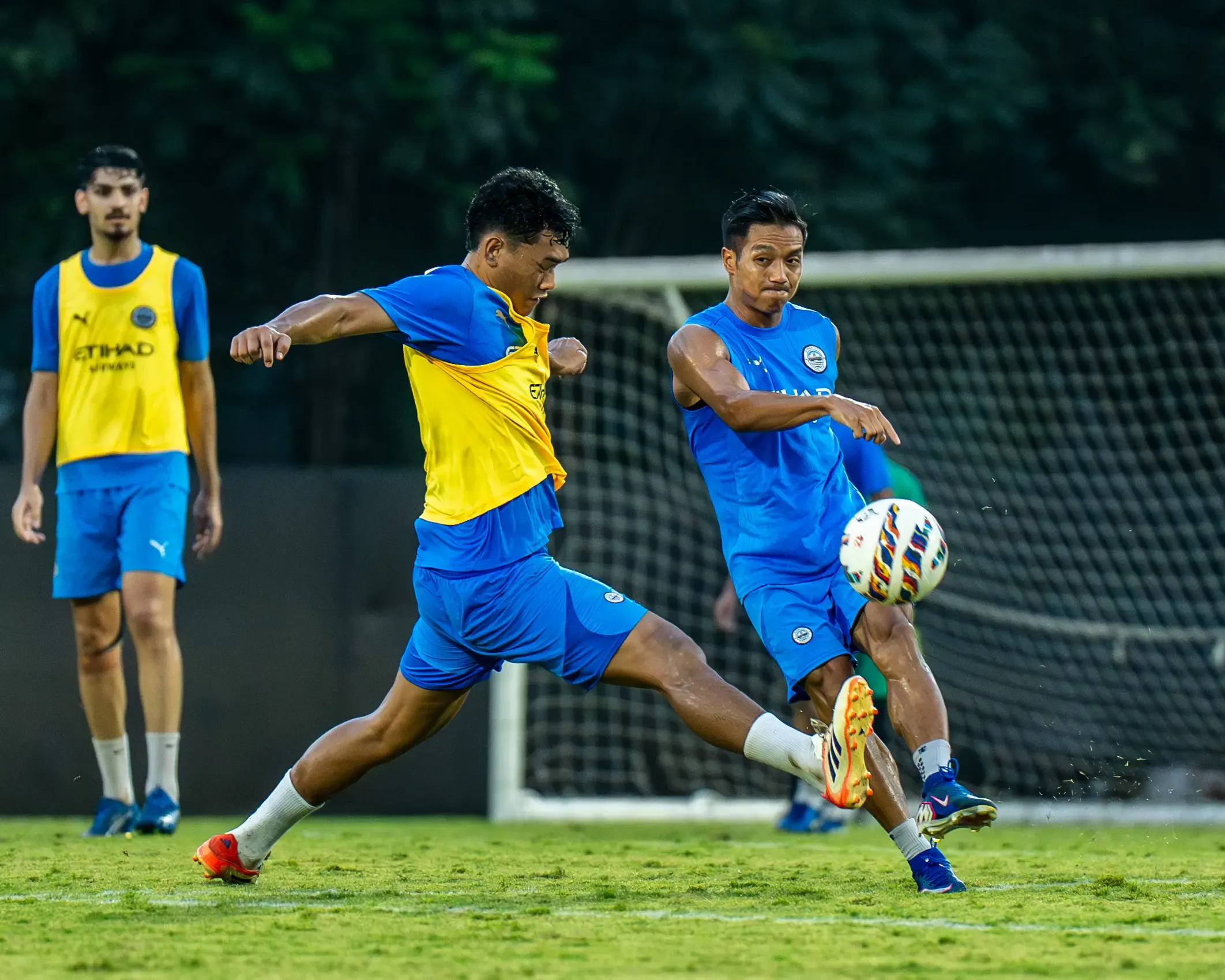Mumbai City seek redemption against high-flying East Bengal in ISL title clash