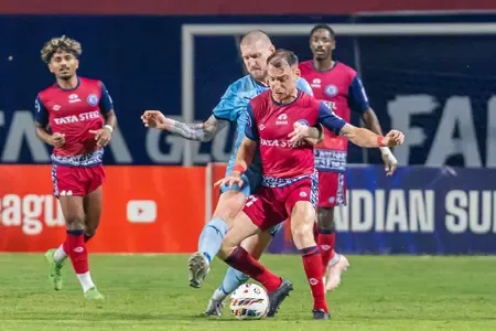 ISL 2025-26: Late Header by Sarthak Goloui Secures Draw for Jamshedpur against Mumbai City