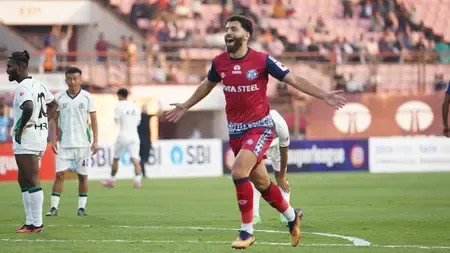 ISL 2025-26: Jamshedpur FC Stuns East Bengal with Late Goal from Tachikawa