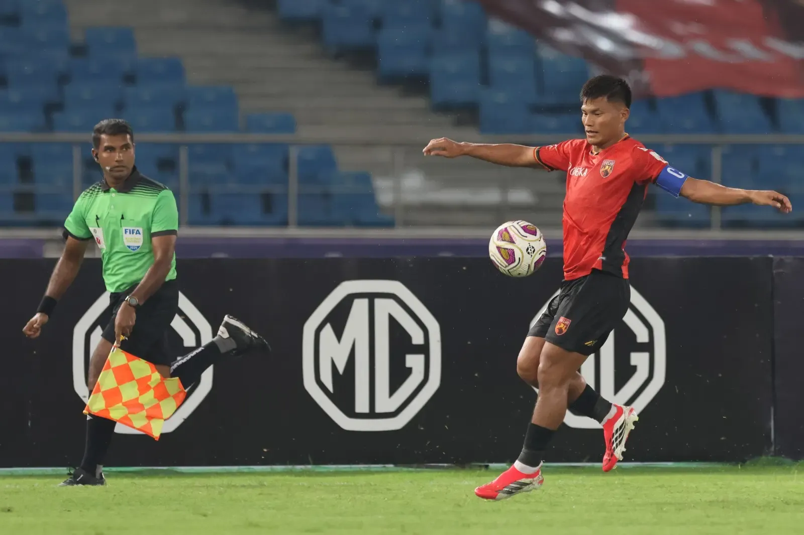 ISL 2026/27: मोहन बागान ने दूसरे हाफ में की धमाकेदार वापसी, SC दिल्ली को 2-1 से हराया
