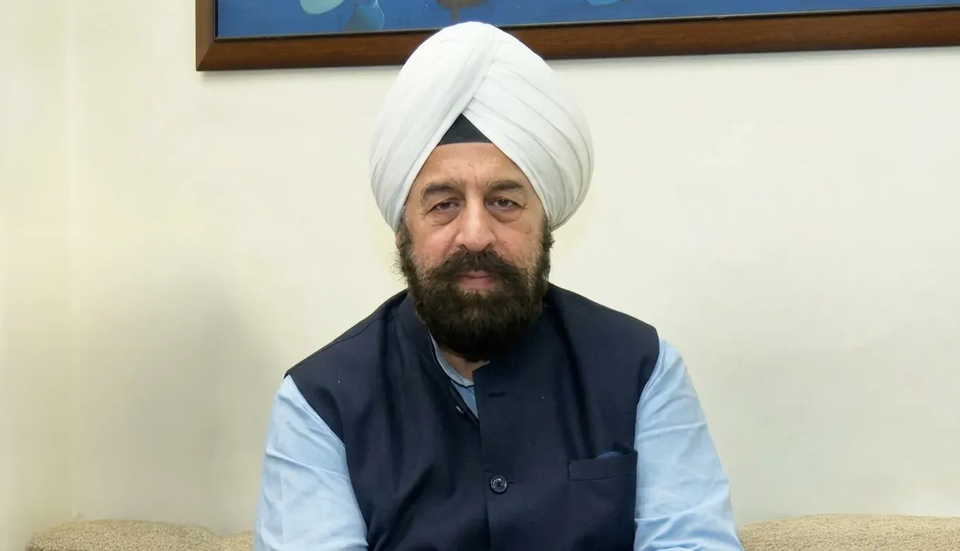 हिजाब इस्लाम में अनिवार्य नहीं, वंदे मातरम पर खड़ा होना ज़रूरी: भाजपा प्रवक्ता आरपी सिंह