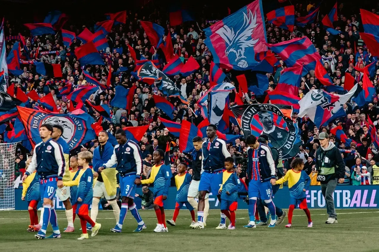 Sarr's fifth goal seals Palace's first European final berth, 5-2 over Shakhtar