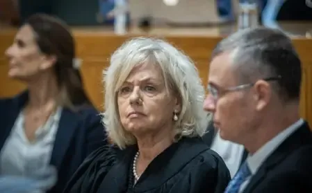 Israeli Cabinet Endorses No-Confidence Motion Against Attorney General Amid Rising Protests