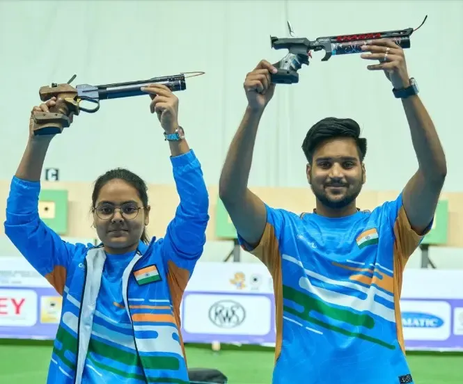 आईएसएसएफ जूनियर वर्ल्ड कप: वंशिका-चिराग का ऐतिहासिक गोल्ड, भारत मेडल टैली में शीर्ष पर