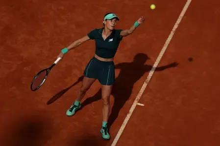 Cirstea stuns World No. 1 Sabalenka 7-5 in third, reaches Italian Open Round of 16