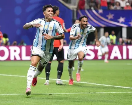 Enzo Fernandez's 90+3 header seals Argentina's 3-2 comeback win over Egypt at FIFA World Cup 2026