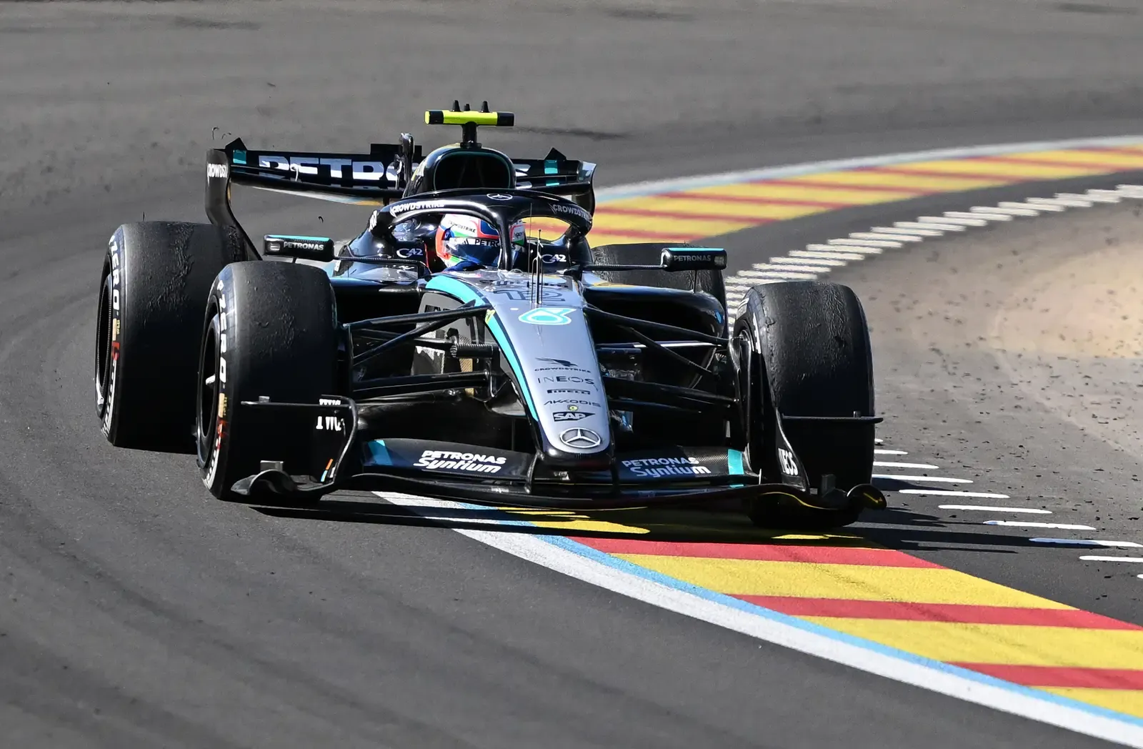 Jose Mourinho on F1 love: 'I've enjoyed it for a while' at Madring debut