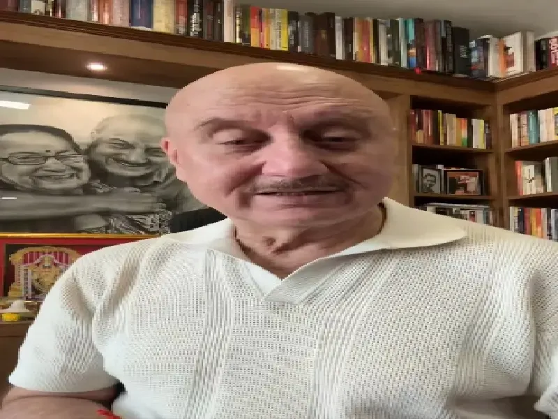 क्या अनुपम खेर की खास अपील से दिसंबर की विदाई होगी खास?