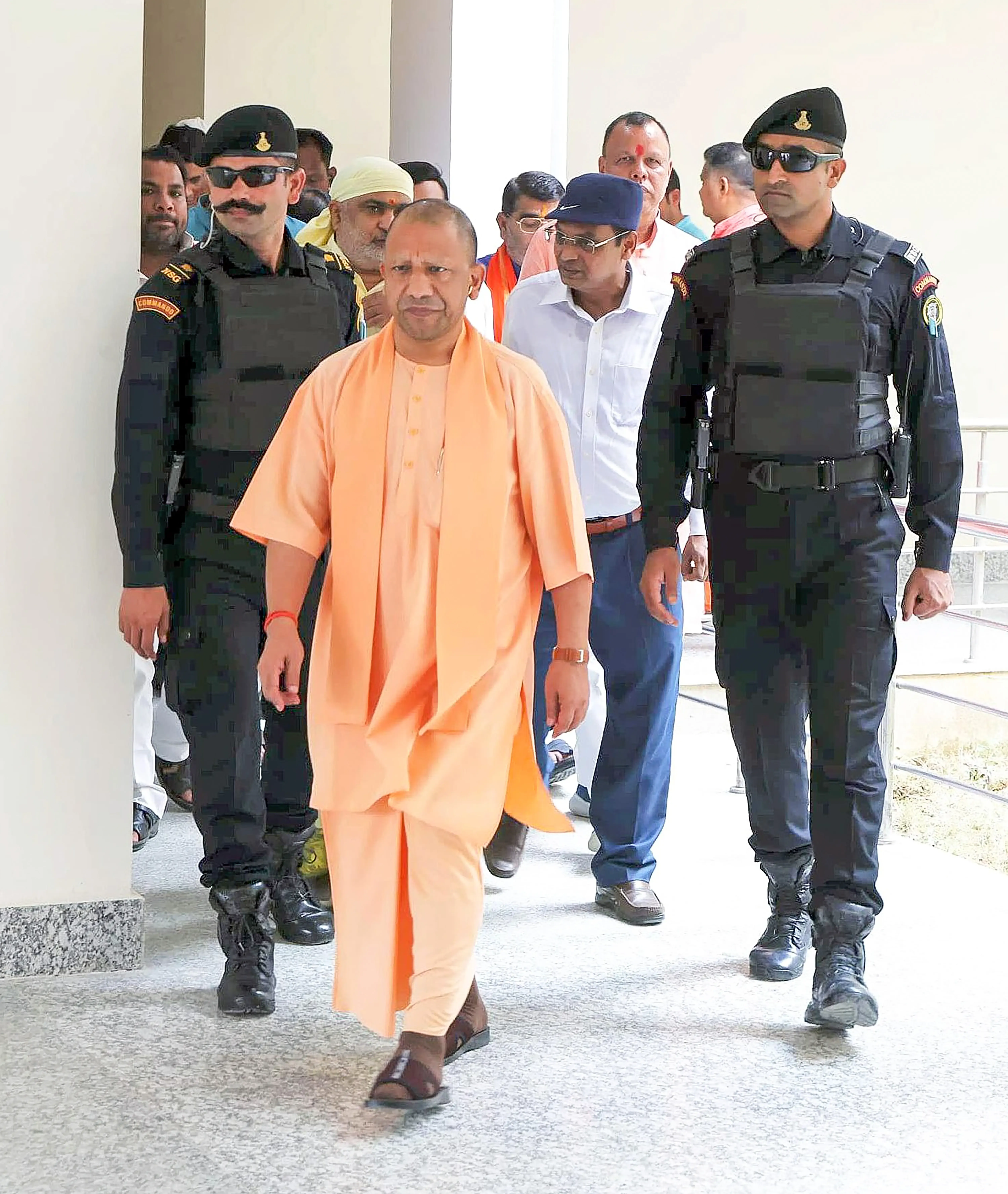 क्या सीएम योगी ने जाति और धर्म आधारित आदेश पर नाराजगी जताई है?