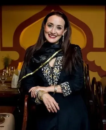 कैप्टन स्मित मच्छार के सम्मान में कड़ा प्रसाद, इजरायली महिलाएँ रो पड़ीं — शेफ रीना पुष्कर्णा ने सुनाई पूरी कहानी